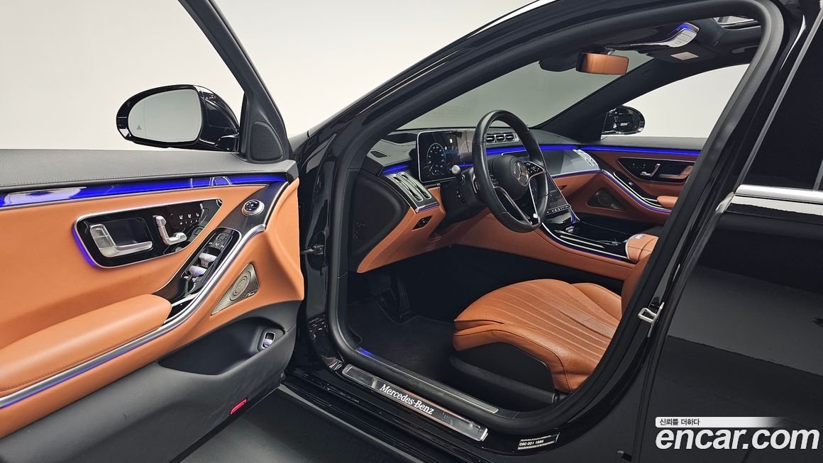 Mercedes-Benz S-Class 2024