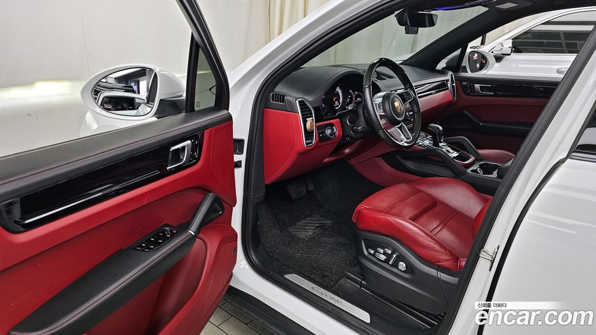 Porsche Cayenne 2021