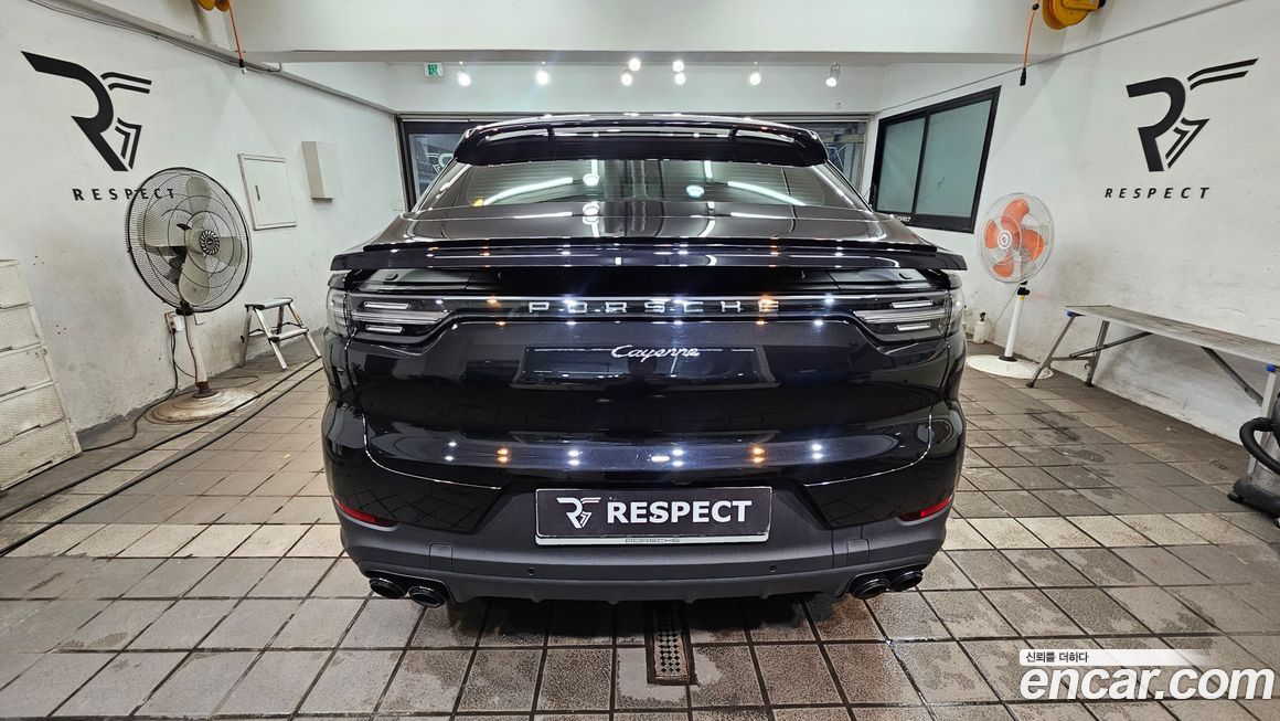 Porsche Cayenne 2021