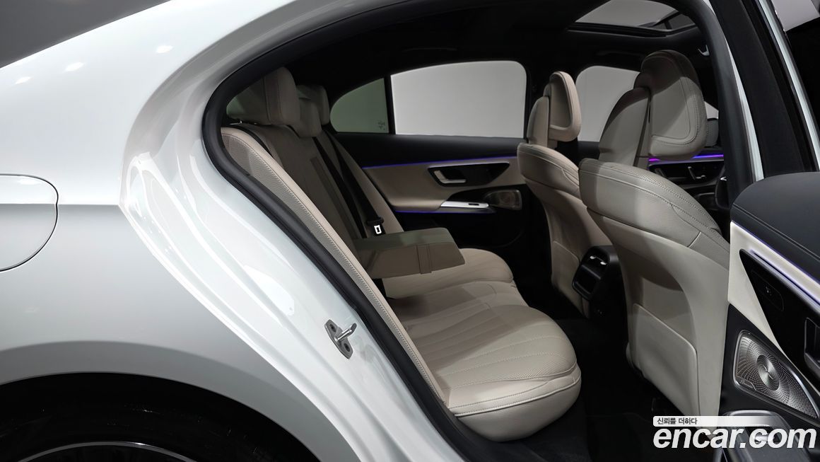 Mercedes-Benz E-Class 2025