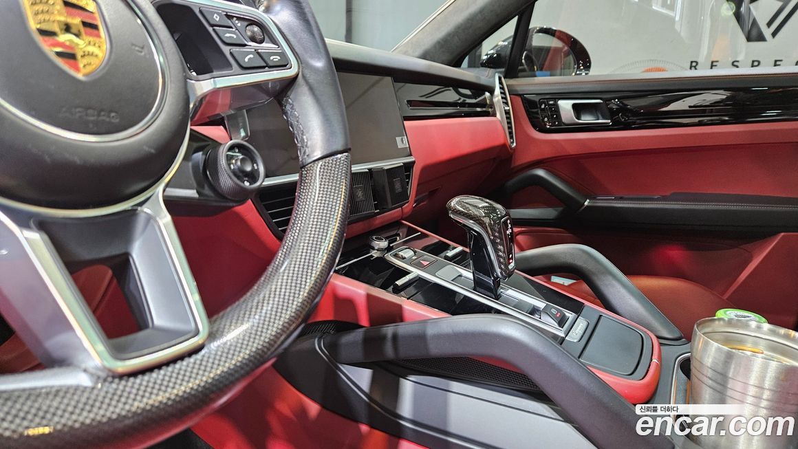 Porsche Cayenne 2021