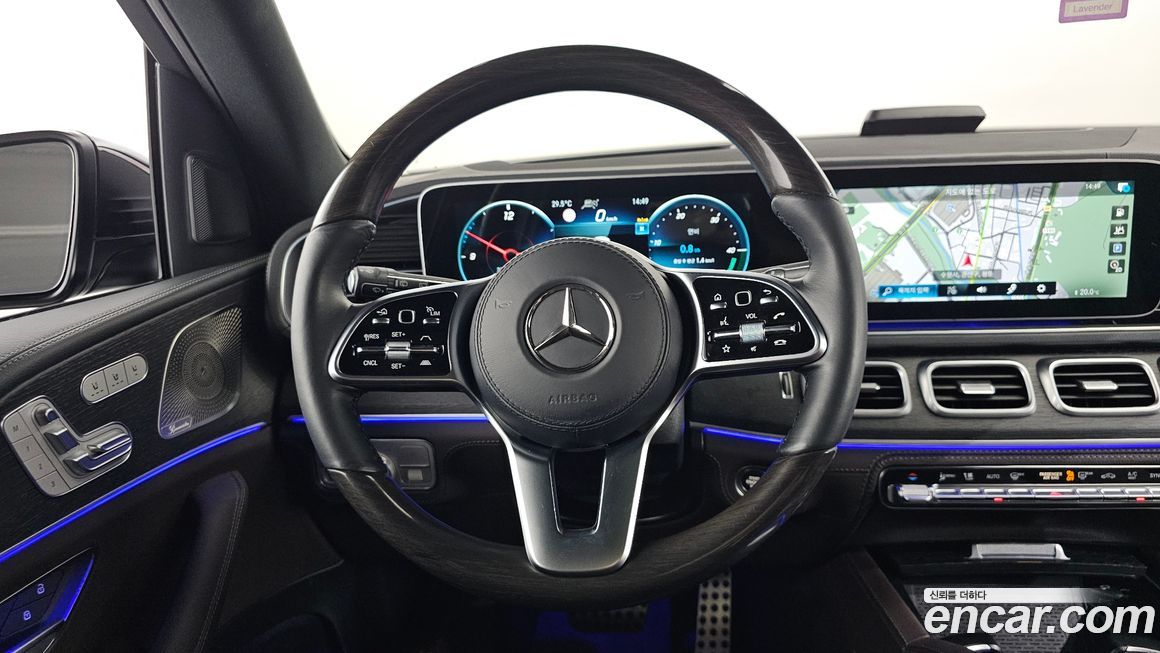 Mercedes-Benz GLS-Class 2023