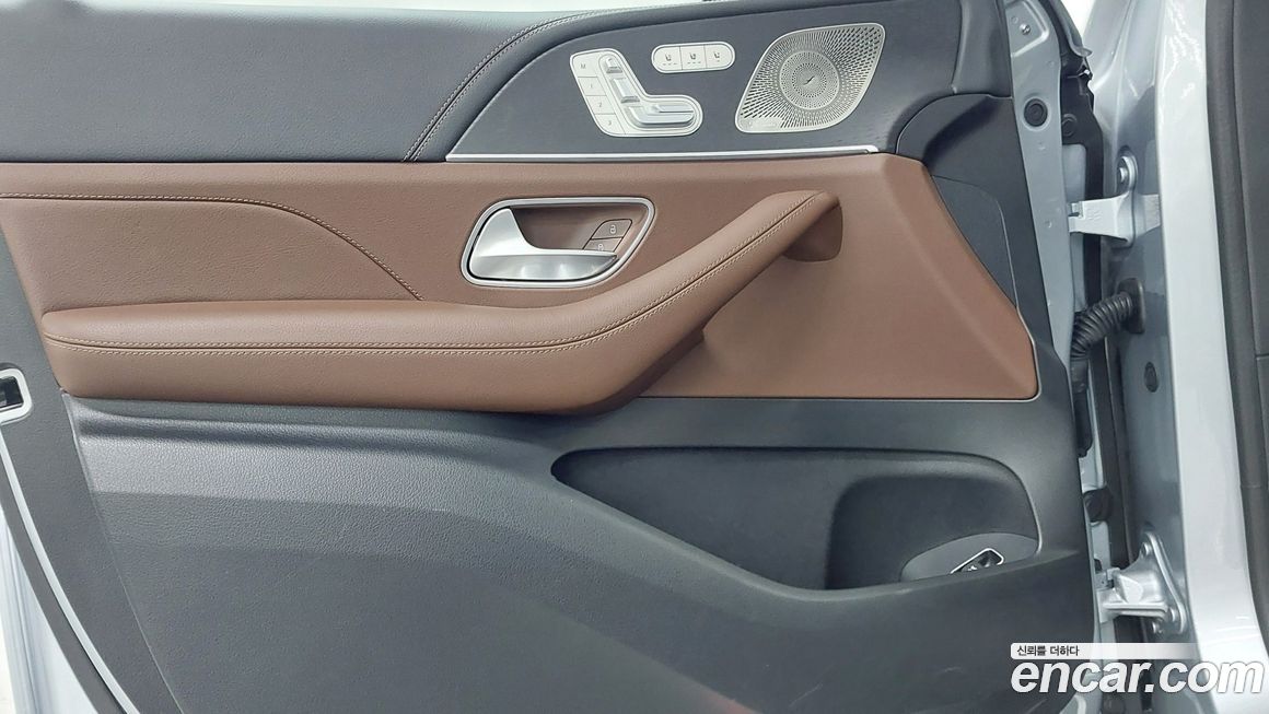 Mercedes-Benz GLE-Class 2025