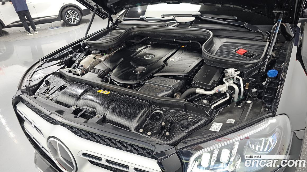 Mercedes-Benz GLS-Class 2023