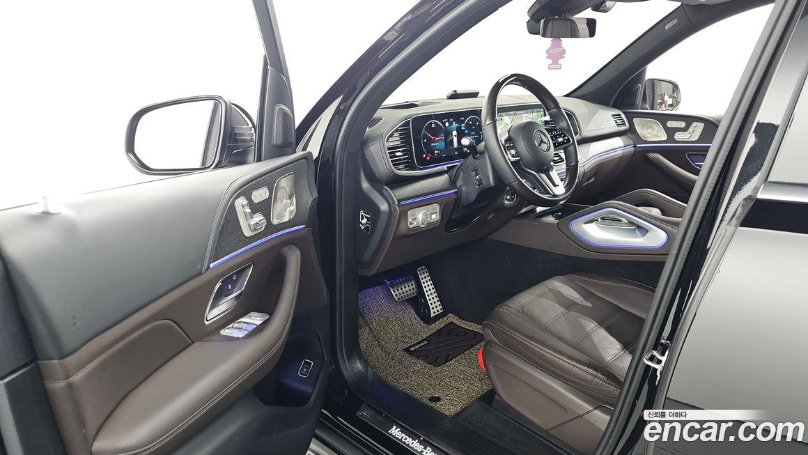 Mercedes-Benz GLS-Class 2023