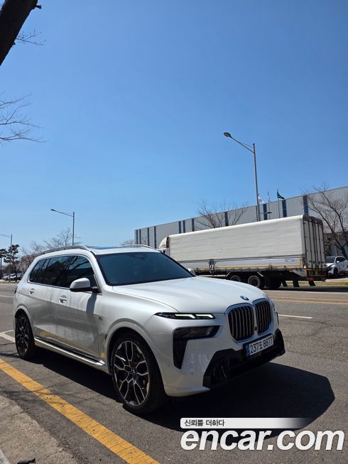 BMW X7 2025