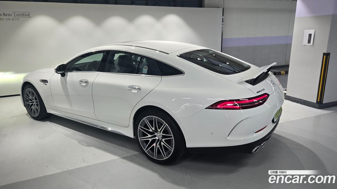 Mercedes-Benz AMG GT 2025