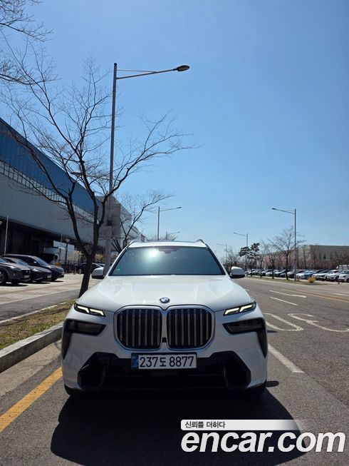 BMW X7 2025