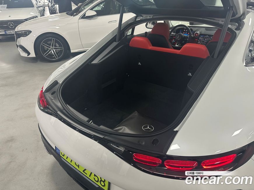 Mercedes-Benz AMG GT 2025