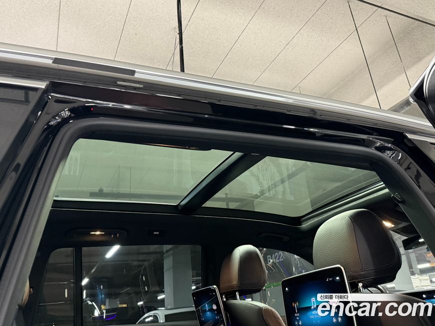 Mercedes-Benz GLS-Class 2023