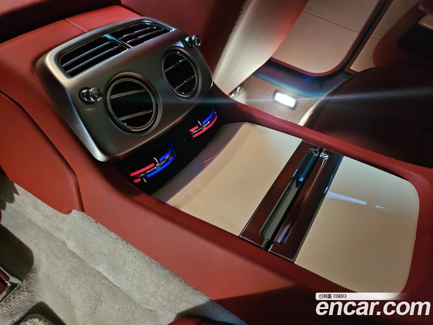 Rolls-Royce Dawn 2019