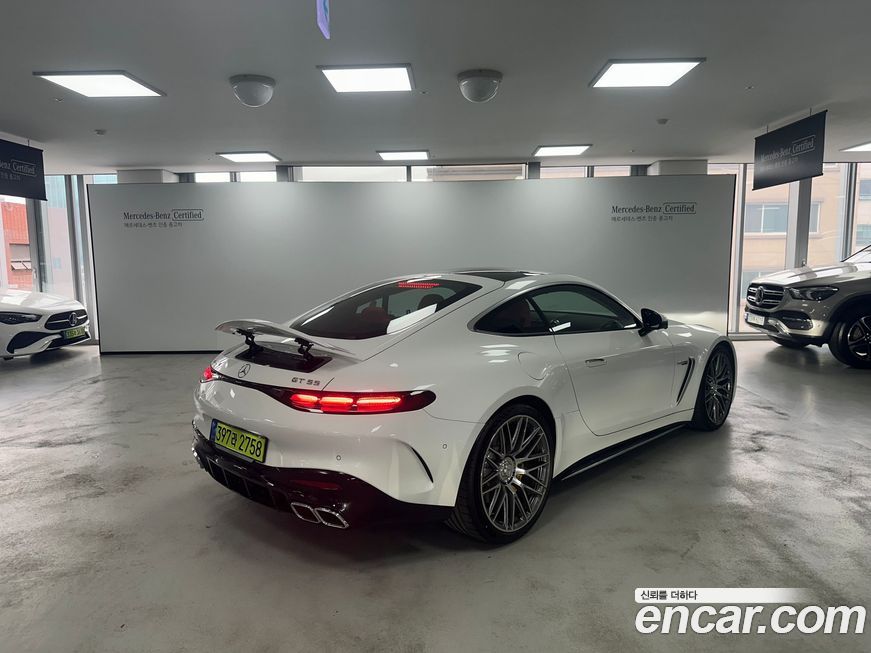 Mercedes-Benz AMG GT 2025