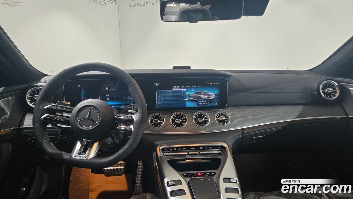 Mercedes-Benz AMG GT 2025