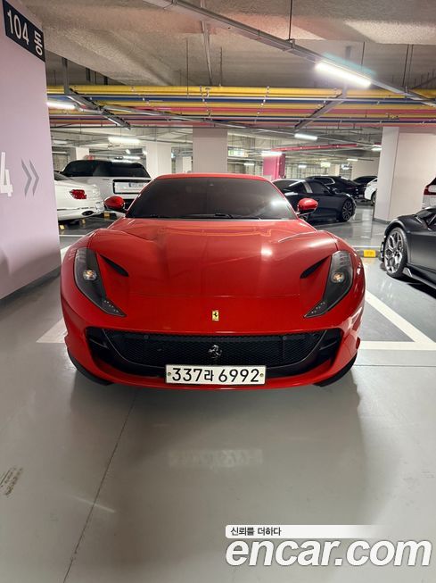 Ferrari 812 2020