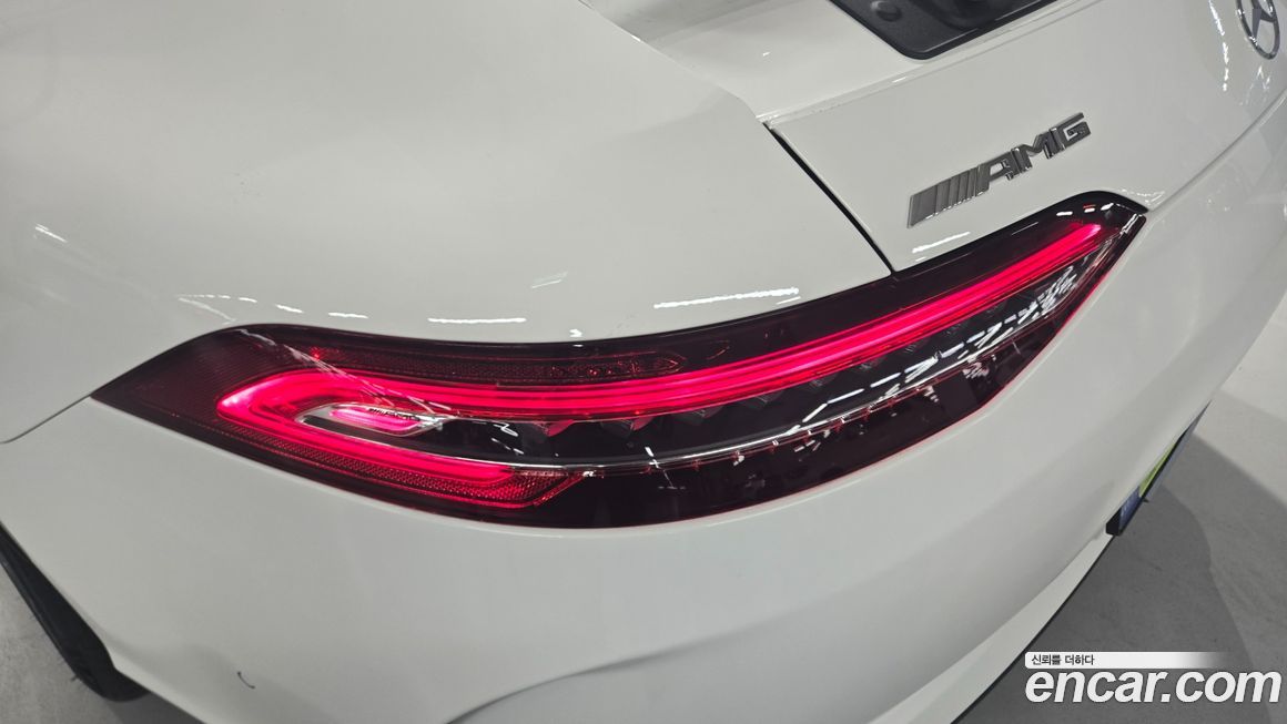 Mercedes-Benz AMG GT 2025