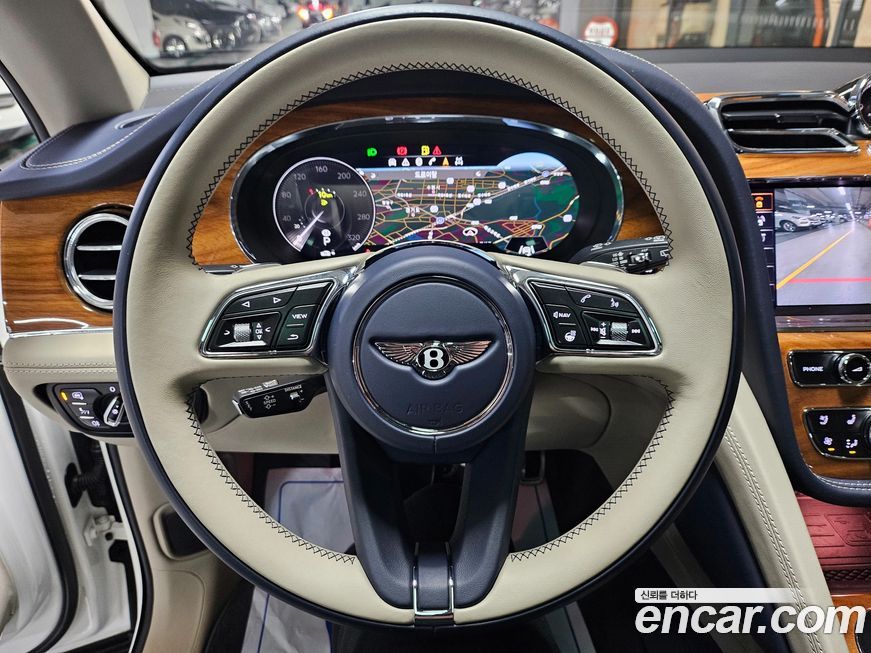 Bentley Bentayga 2021