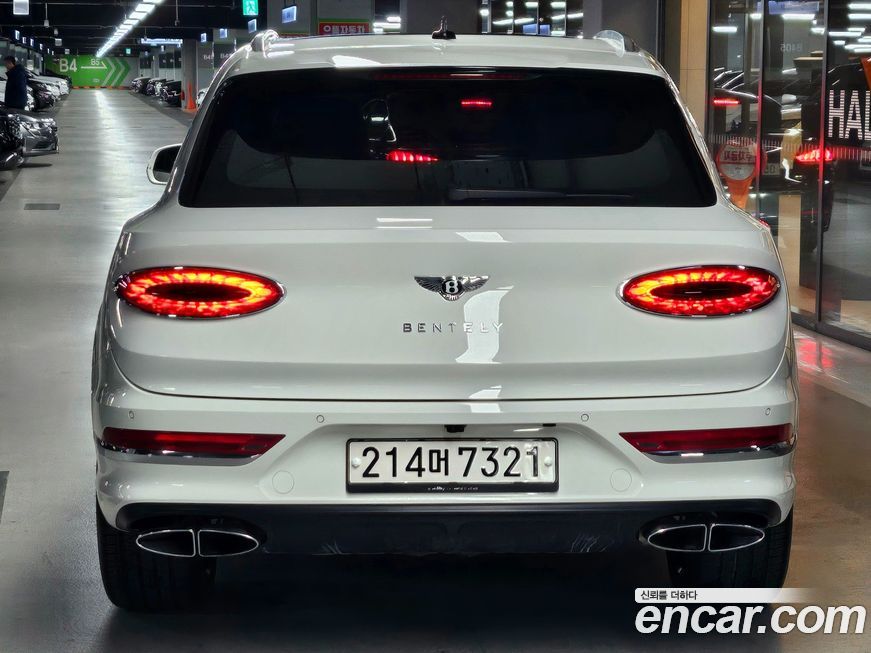 Bentley Bentayga 2021