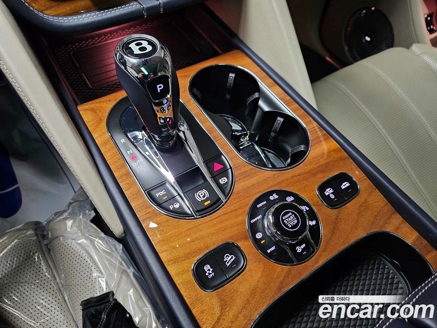 Bentley Bentayga 2021