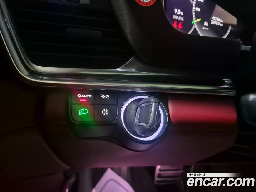 Porsche Panamera 2023