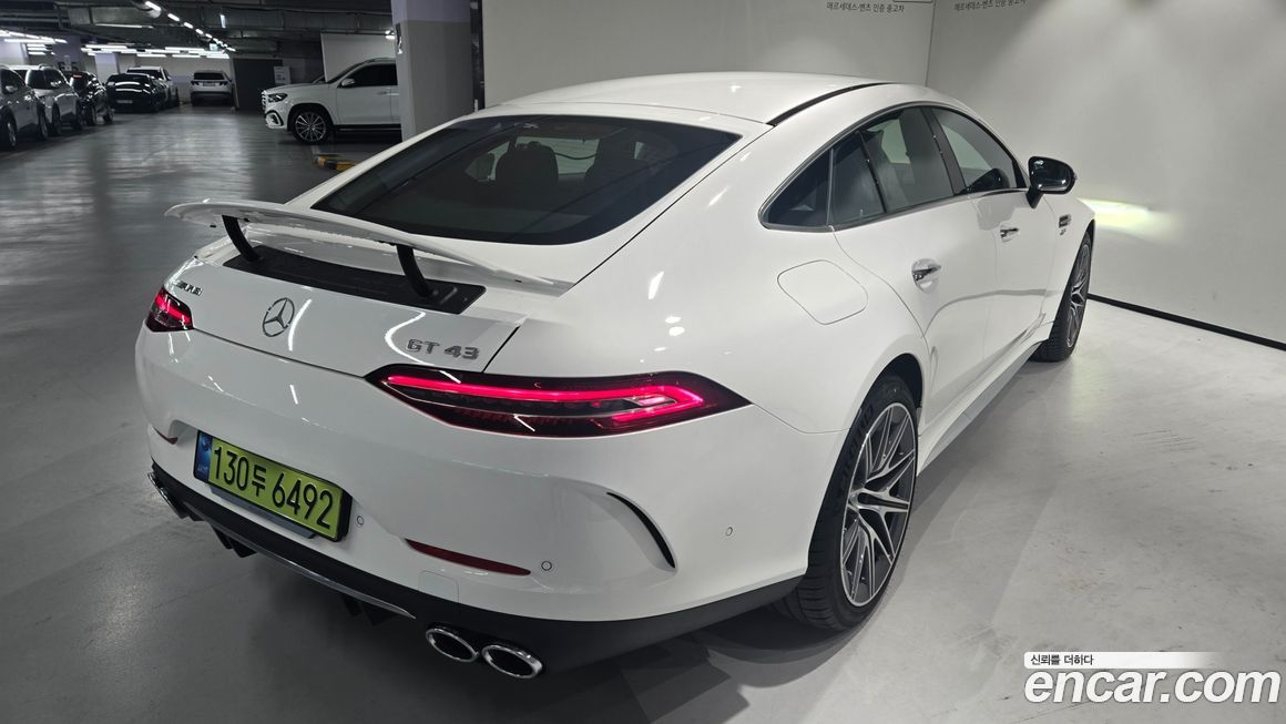 Mercedes-Benz AMG GT 2025