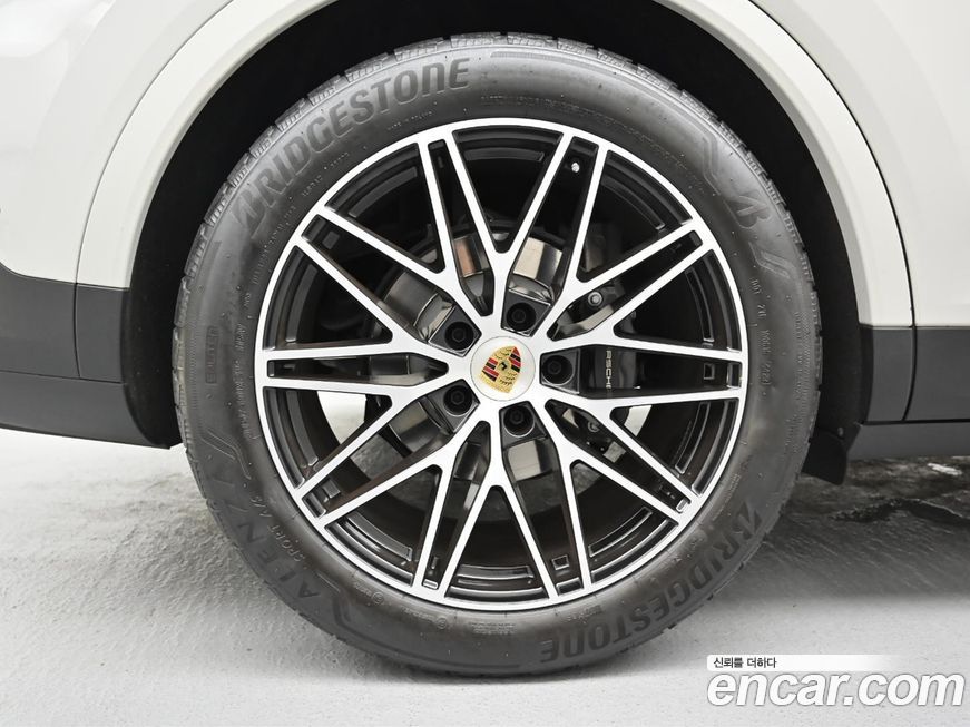 Porsche Cayenne 2024