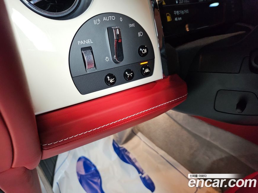 Rolls-Royce Dawn 2019