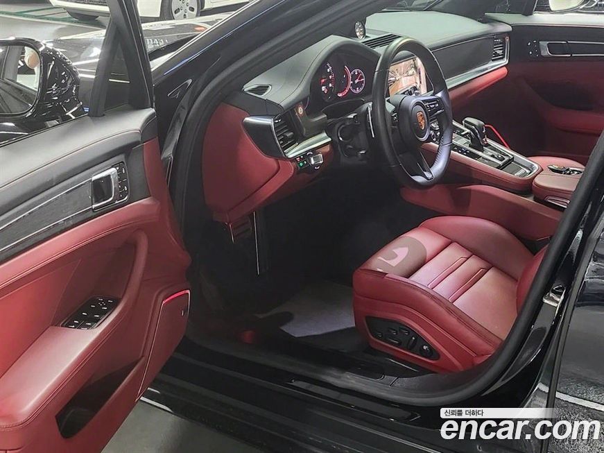Porsche Panamera 2023