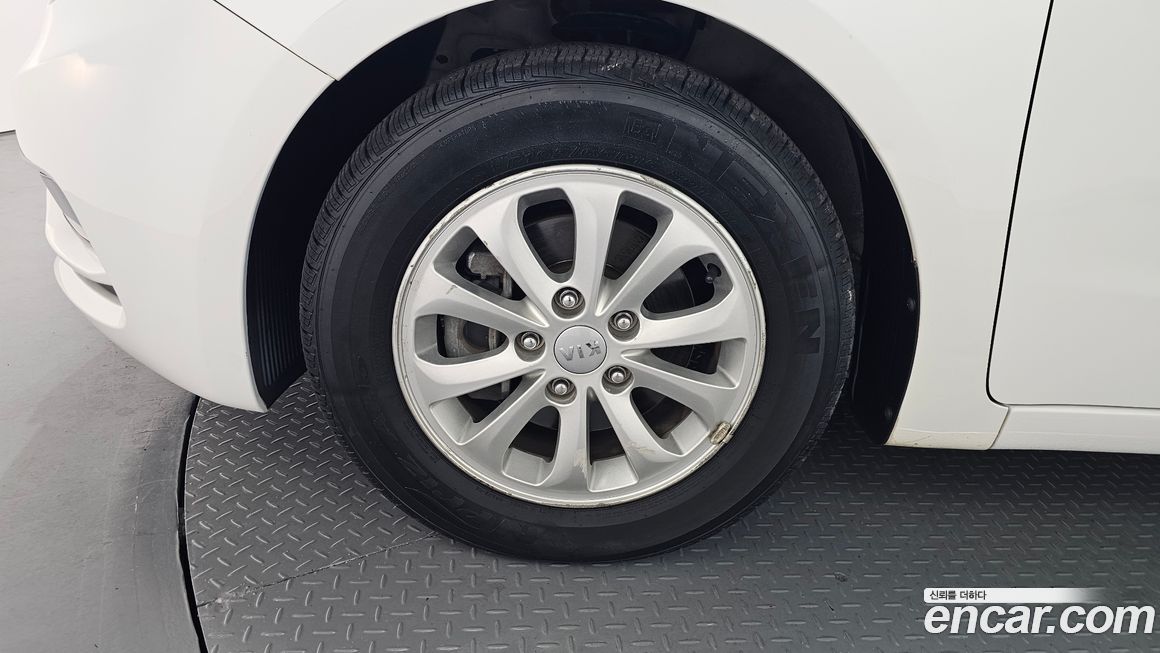 Kia K3 2015
