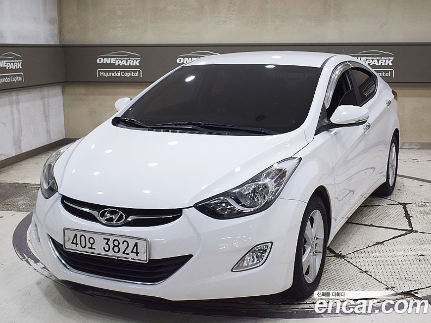 Hyundai AVANTE 2011
