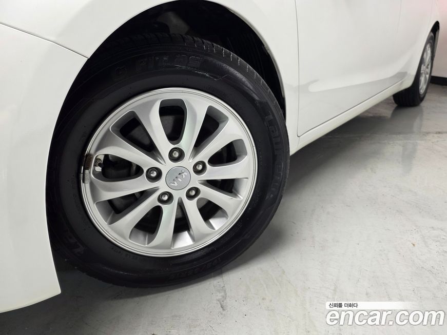 Kia K3 2015