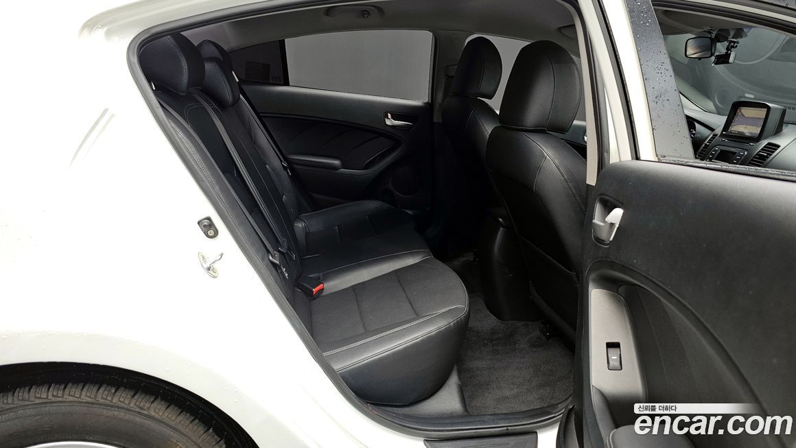 Kia K3 2015