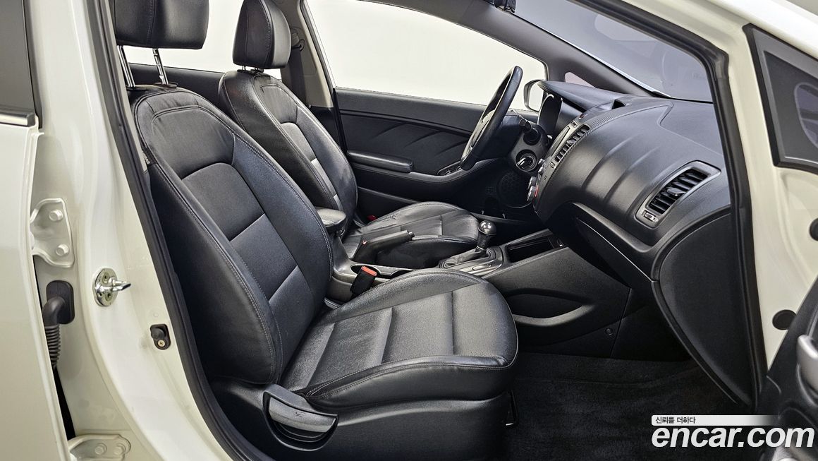Kia K3 2015