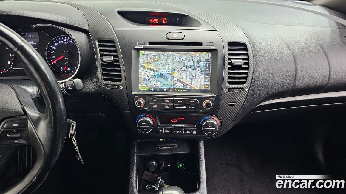 Kia K3 2015