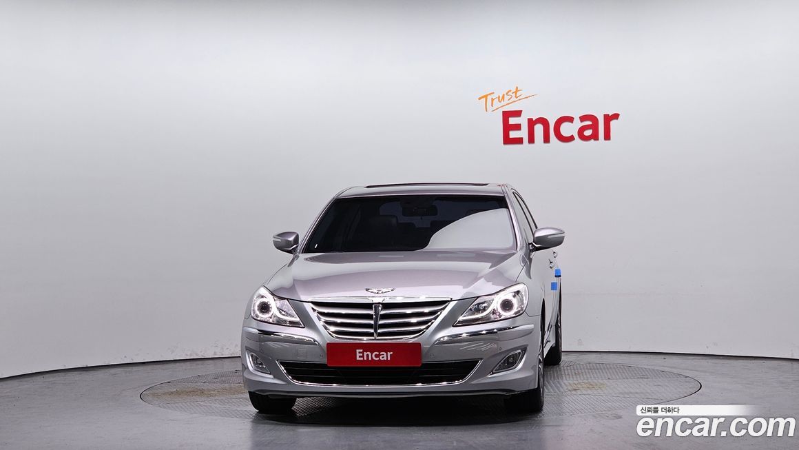 Hyundai Genesis 2013