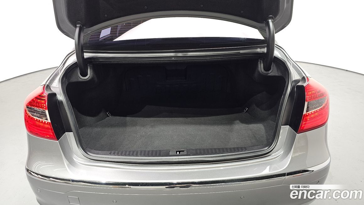 Hyundai Genesis 2013