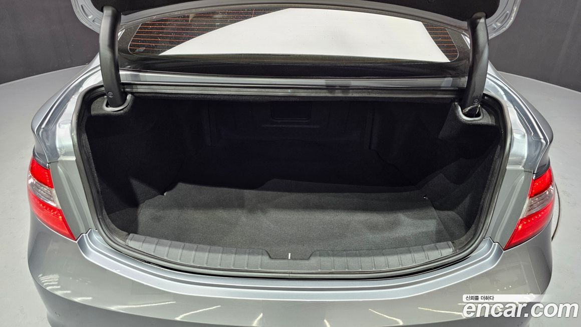 Hyundai Grandeur 2016