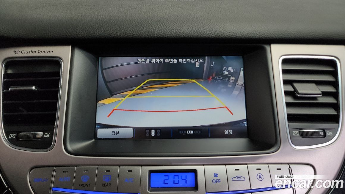 Hyundai Genesis 2013