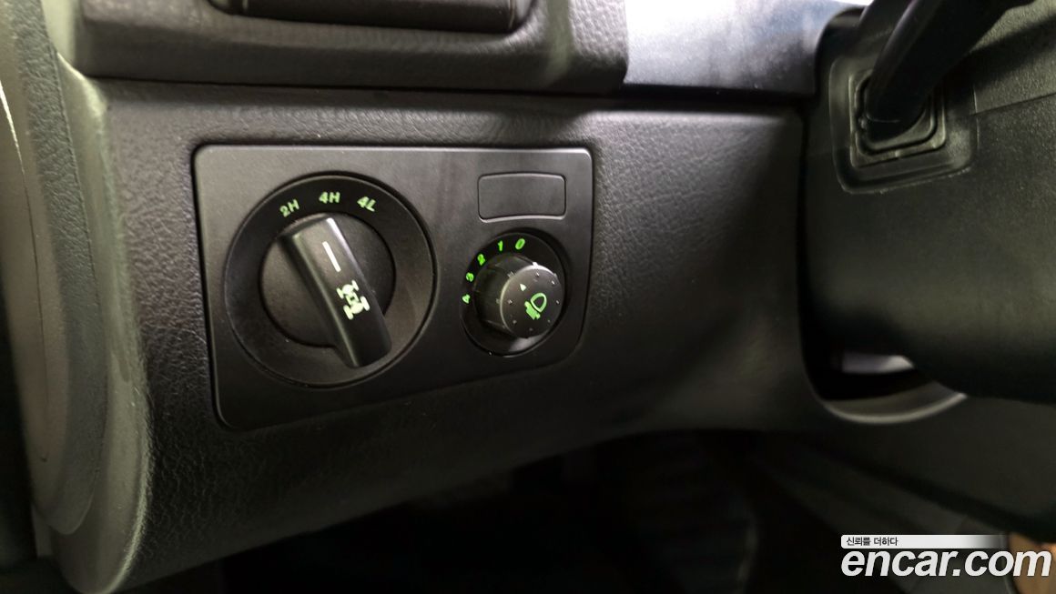 KG_Mobility_Ssangyong Rexton 2016