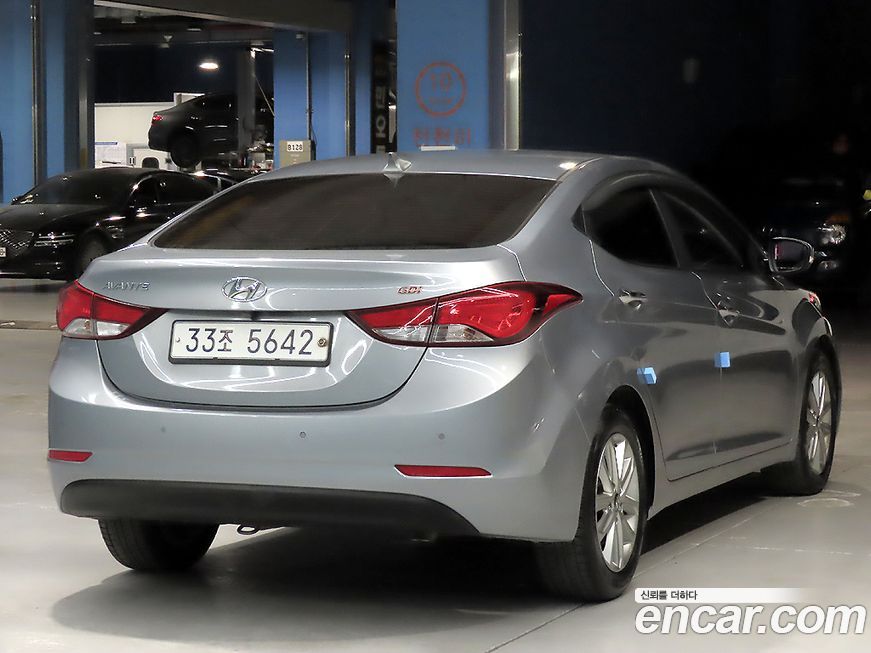 Hyundai AVANTE 2015