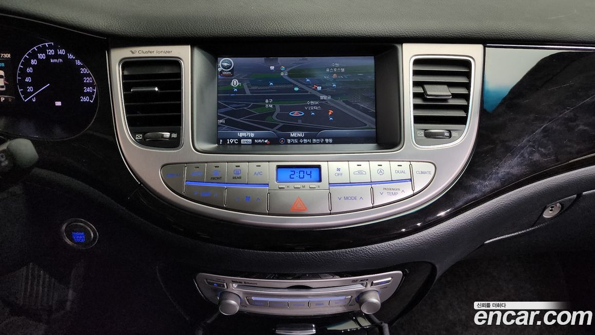 Hyundai Genesis 2013