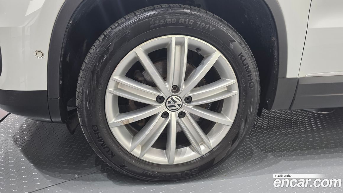 Volkswagen Tiguan 2014