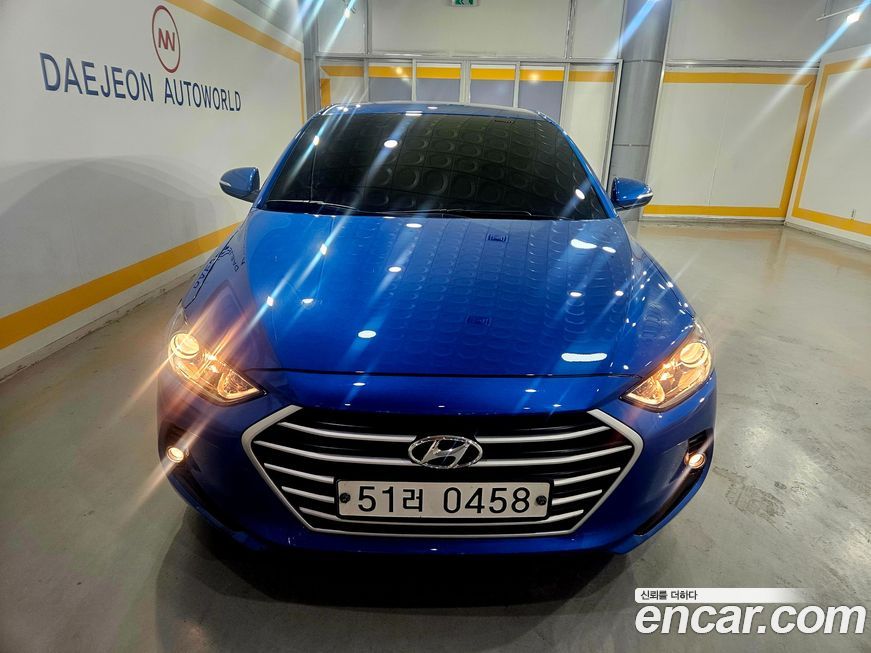 Hyundai AVANTE 2016