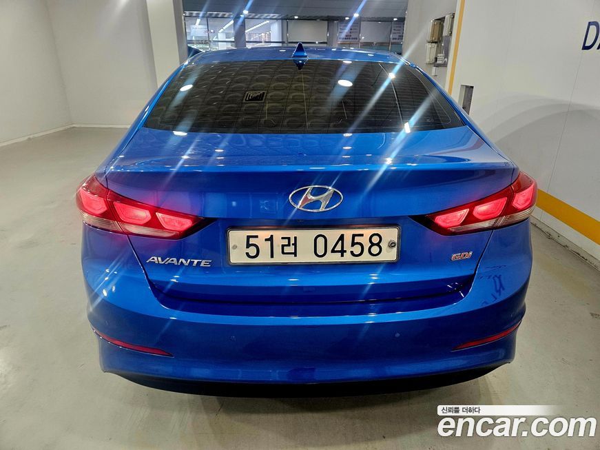 Hyundai AVANTE 2016