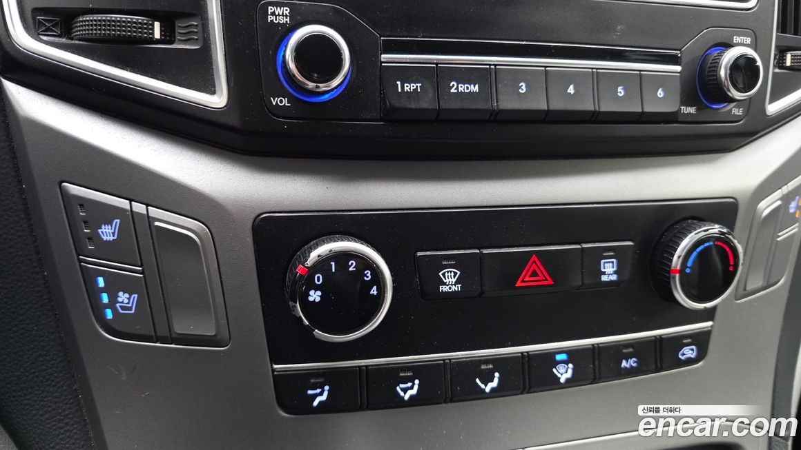 Hyundai Starex 2016