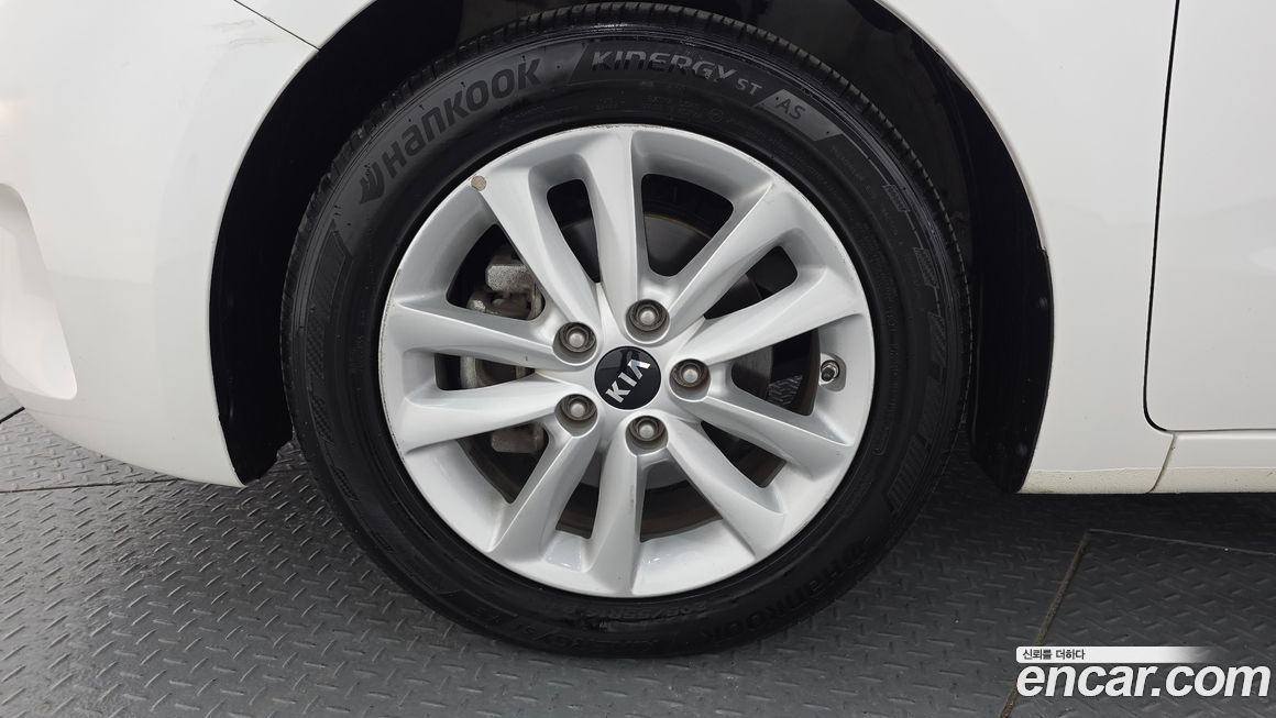 Kia K3 2016
