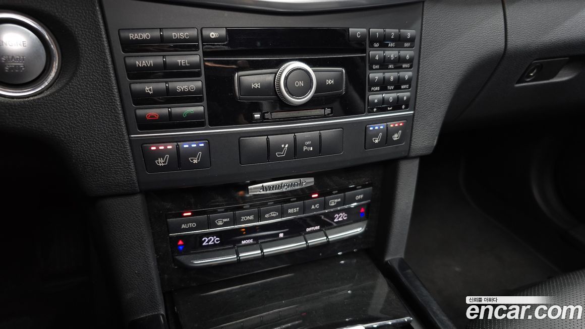 Mercedes-Benz E-Class 2011