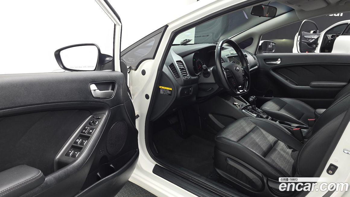 Kia K3 2016