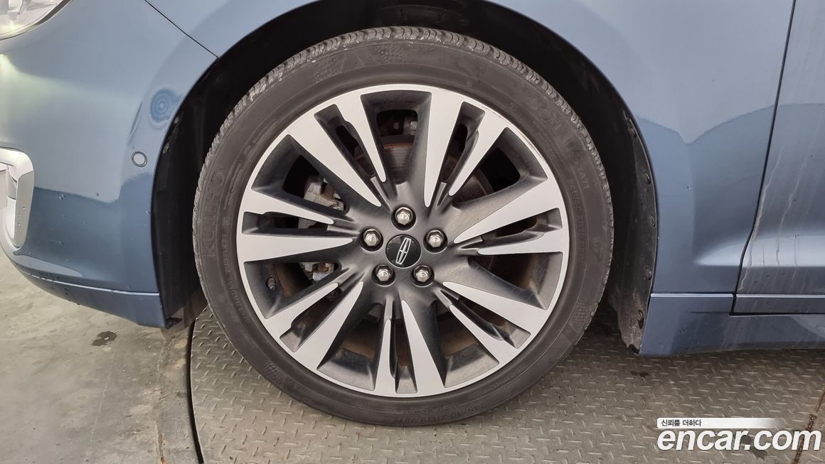 Lincoln MKZ 2019