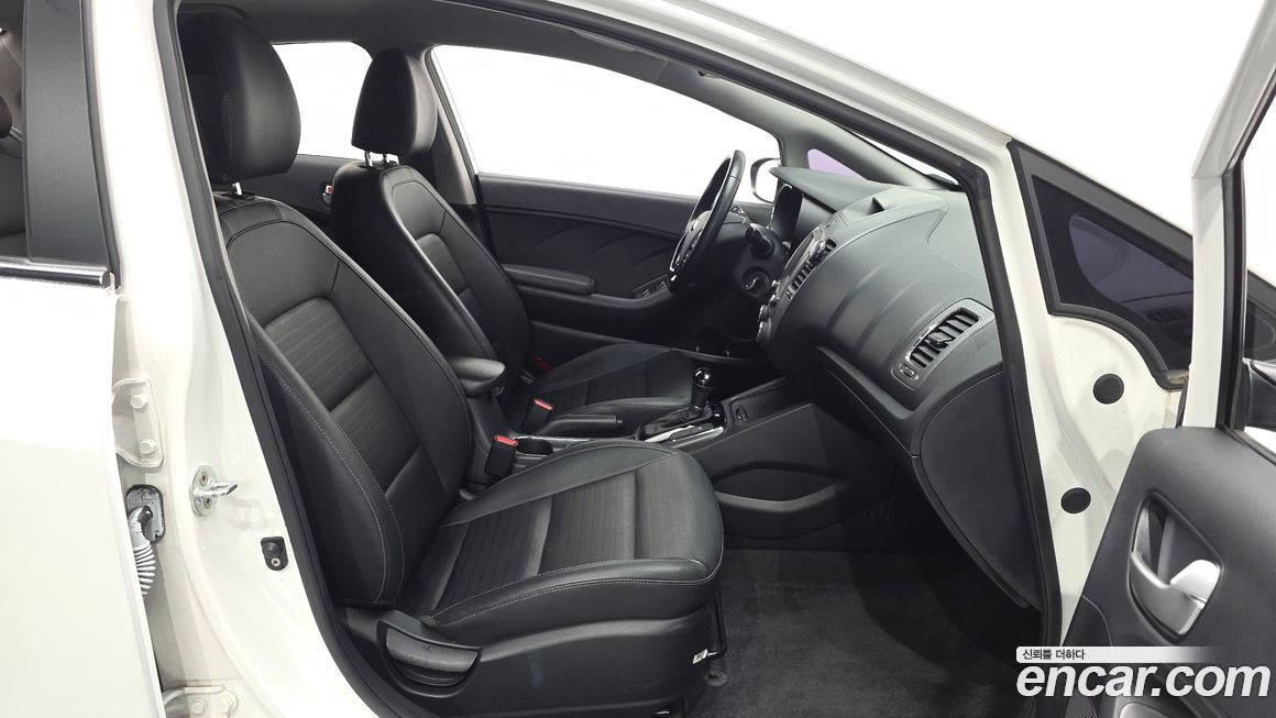 Kia K3 2016