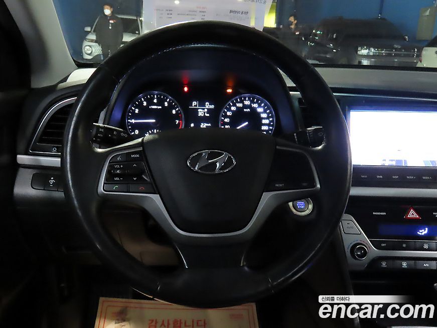 Hyundai AVANTE 2016